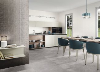 Carrelage intérieur en relief métallique – Clinker 33,3×100