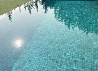 Mosaïque mur et sol nacré Niebla Java 5×5 – Lagoon