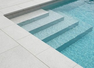 Margelle effet pierre grise clair – 33×120 – Brighton Pearl